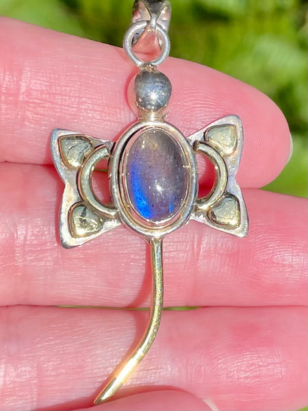 Labradorite Dragonfly Pendant - Morganna’s Treasures