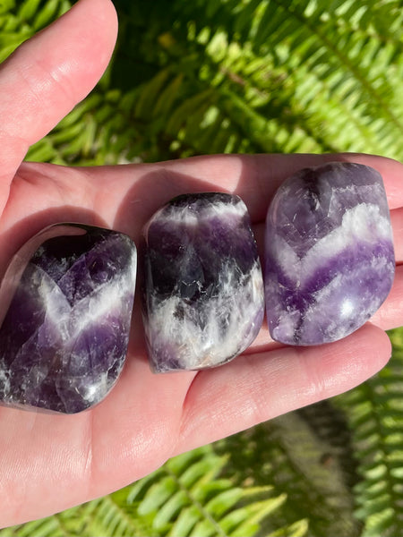 Medium Chevron Amethyst Leaf Palm Stone - Morganna’s Treasures 