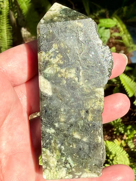 Serpentine Druzy Tower