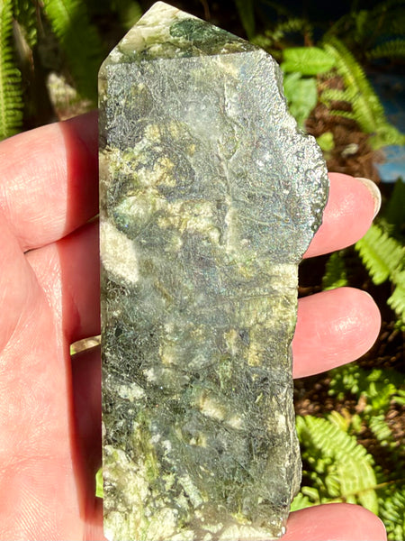 Serpentine Druzy Tower