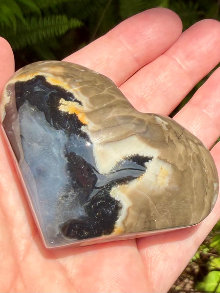 Fluorescent Volcano Agate Heart - Morganna’s Treasures