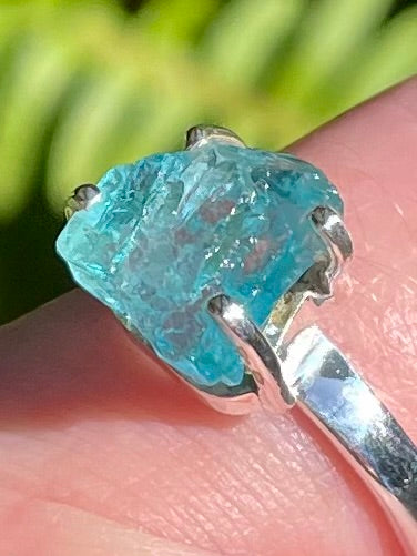 Neon Blue Apatite Ring Size 7 - Morganna’s Treasures 