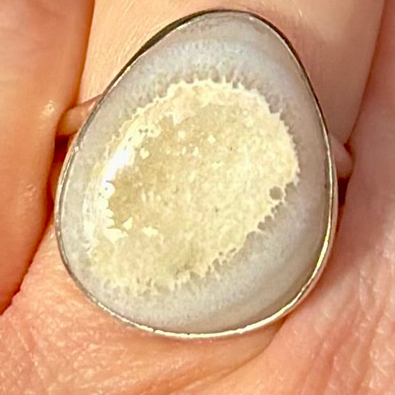 Beautiful Quartz Druzy Ring Size 8 - Morganna’s Treasures