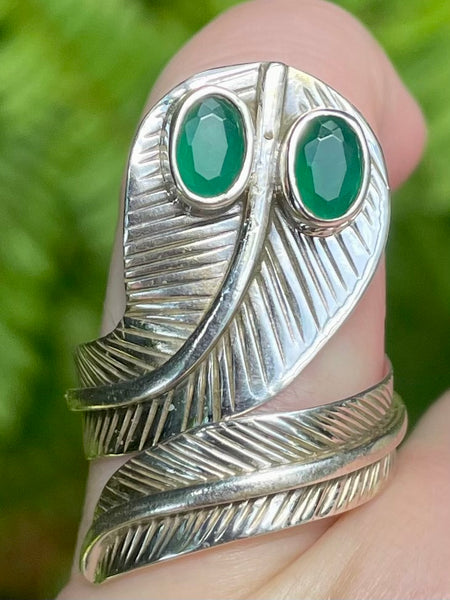 Gorgeous Emerald Feather Ring Size 7.5 - Morganna’s Treasures 