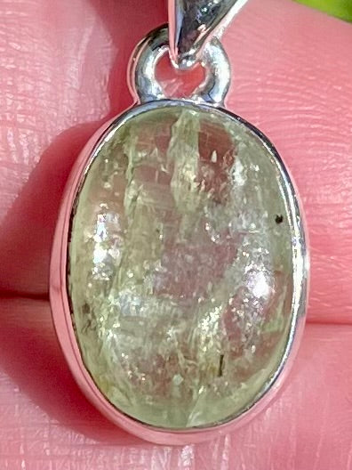 Green Kyanite Pendant - Morganna’s Treasures