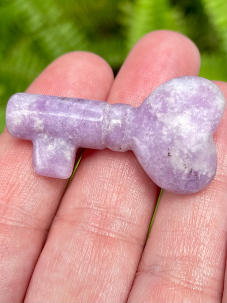 Lepidolite Heart Key - Morganna’s Treasures 