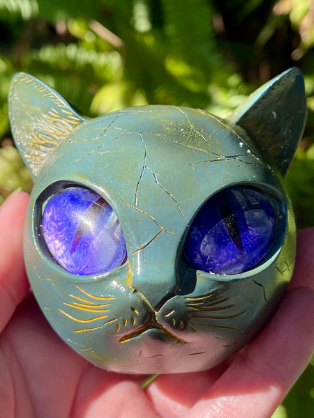 Resin Cat Head with Purple Eyes - Morganna’s Treasures