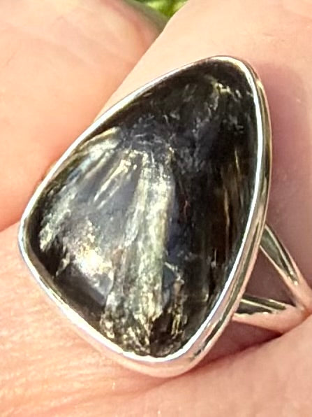 Gorgeous Golden Seraphinite Ring Size 8 - Morganna’s Treasures