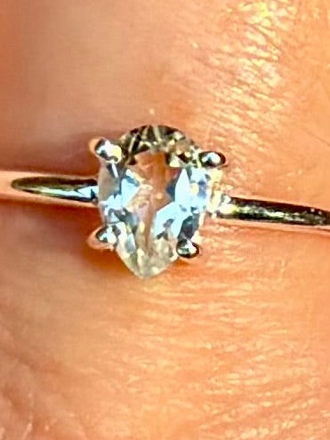 Clear Quartz Ring Size 9 - Morganna’s Treasures
