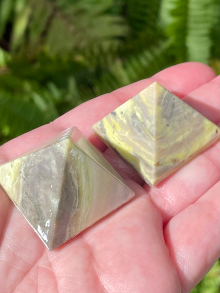 Infinite Stone Pyramid - Morganna’s Treasures