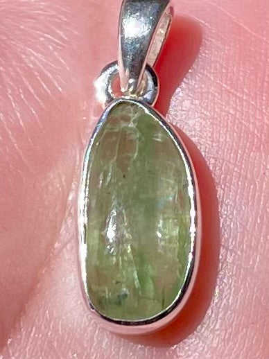 Green Kyanite Pendant - Morganna’s Treasures