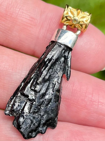 Moldavite and Black Kyanite Pendant - Morganna’s Treasures 