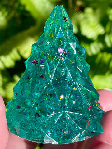Green Resin Christmas Tree - Morganna’s Treasures 