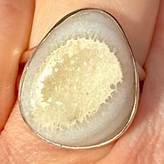 Beautiful Quartz Druzy Ring Size 8 - Morganna’s Treasures