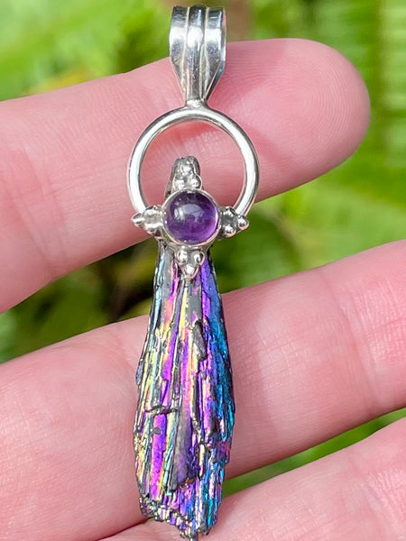 Rainbow Aura Kyanite and Amethyst Pendant - Morganna’s Treasures 