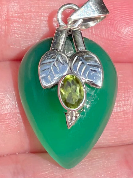 Green Onyx and Peridot Pendant - Morganna’s Treasures 