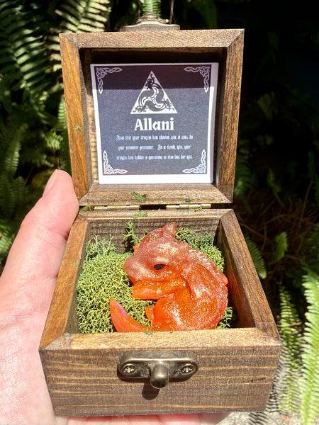 “Allani” Resin Dragon