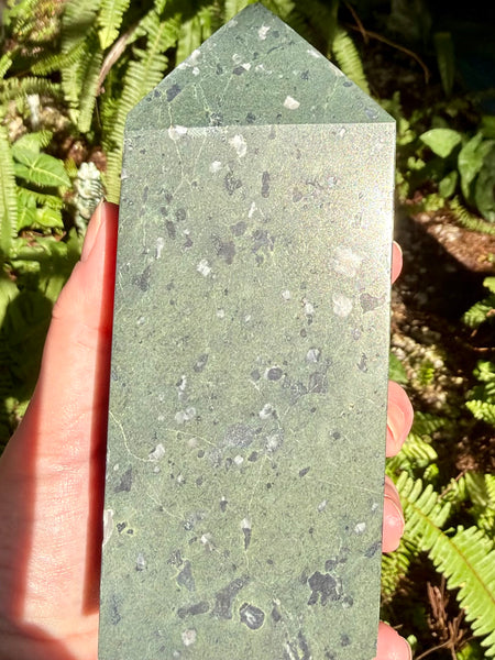 Lotus Jasper Obelisk