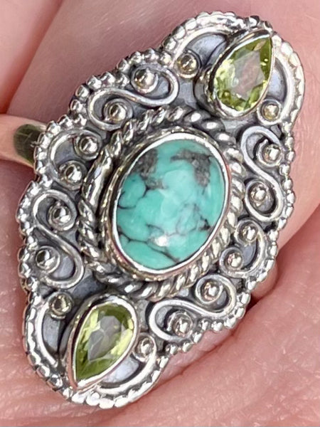 Blue Spider Web Turquoise and Peridot Ring Size 7.5 - Morganna’s Treasures 