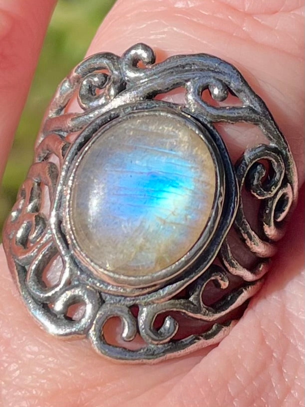 Stunning Labradorite Ring Size 7.5 - Morganna’s Treasures