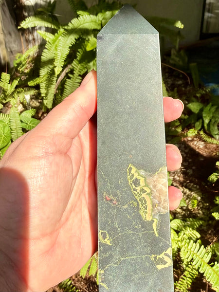 Lotus Jasper Obelisk