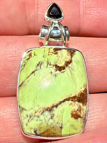Boulder Citron Chrysoprase and Black Onyx Pendant