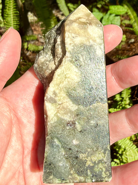 Serpentine Druzy Tower