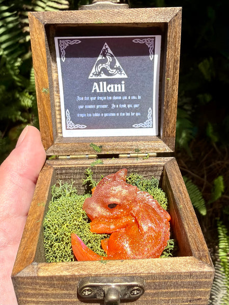 “Allani” Resin Dragon