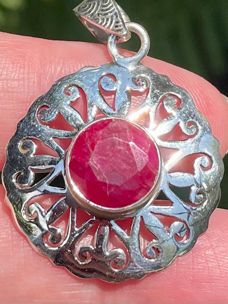 Beautiful Ruby Pendant - Morganna’s Treasures 