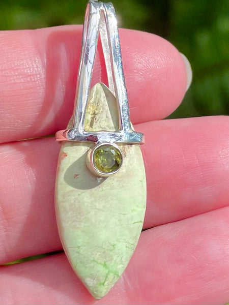 Citron Chrysoprase and Peridot Pendant - Morganna’s Treasures 