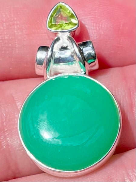 Chrysoprase and Peridot Pendant - Morganna’s Treasures 