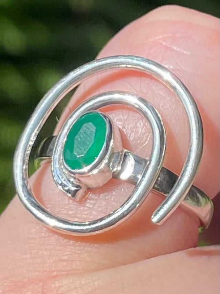 Emerald Spiral Ring Size 5.5 - Morganna’s Treasures 