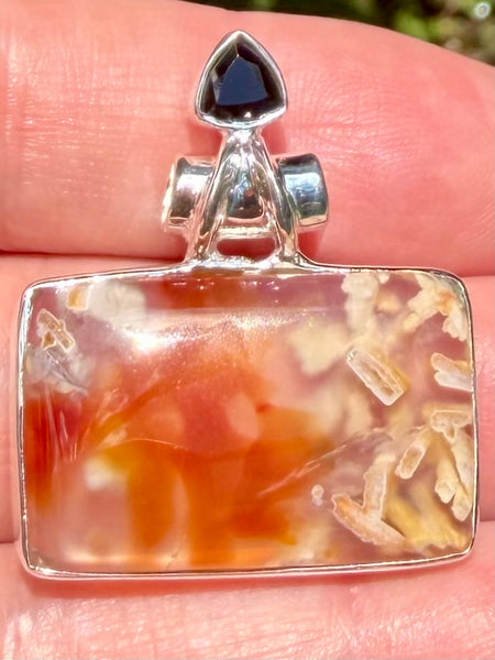 Tube Agate and Black Onyx Pendant