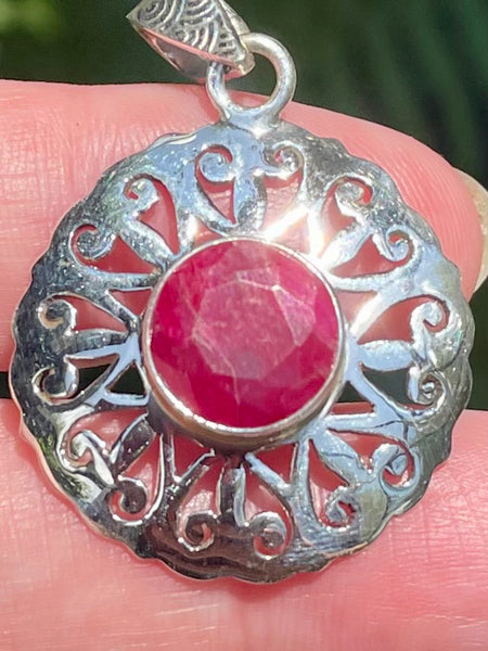 Beautiful Ruby Pendant - Morganna’s Treasures 