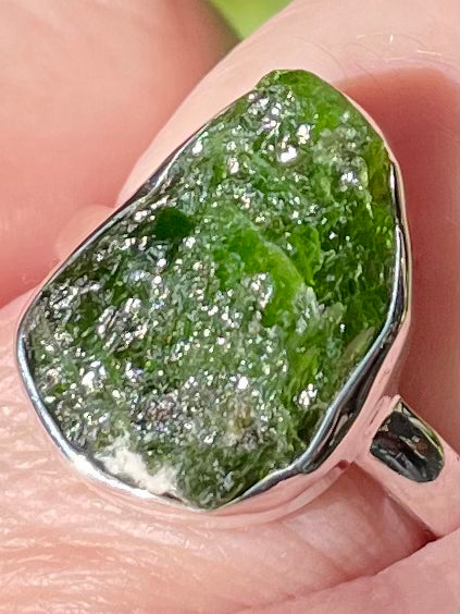 Rough Chrome Diopside Ring Size 7 - Morganna’s Treasures 