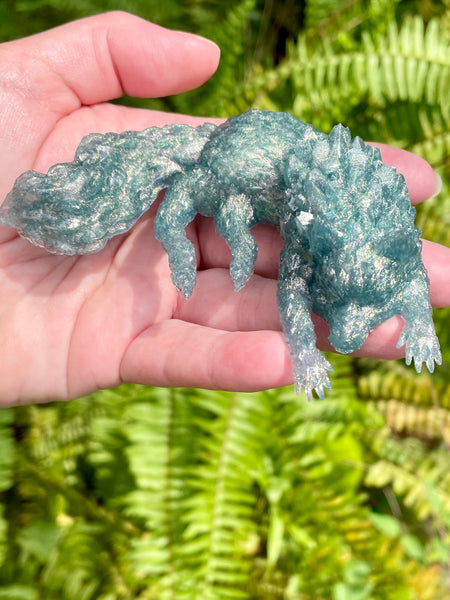 Beautiful Resin Wolf - Morganna’s Treasures 