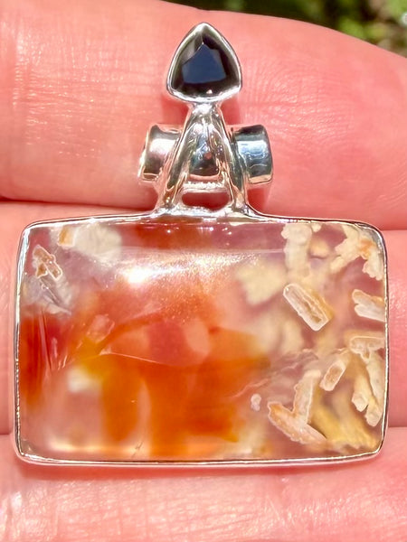 Tube Agate and Black Onyx Pendant