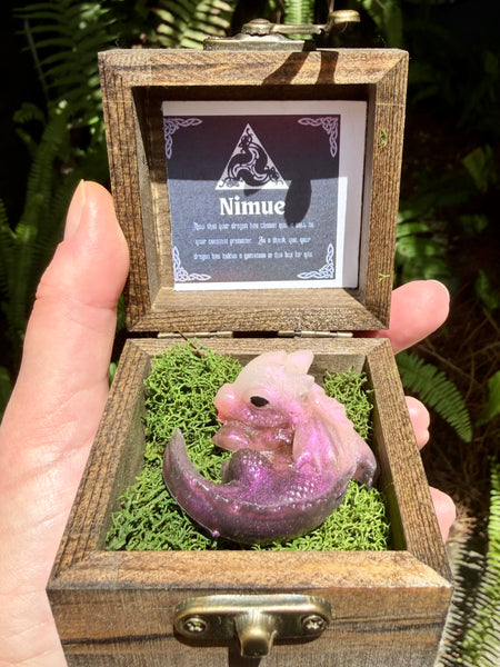 “Nimue” Resin Dragon