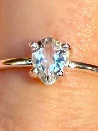 Clear Quartz Ring Size 9 - Morganna’s Treasures