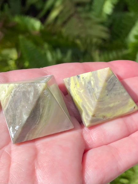 Infinite Stone Pyramid - Morganna’s Treasures