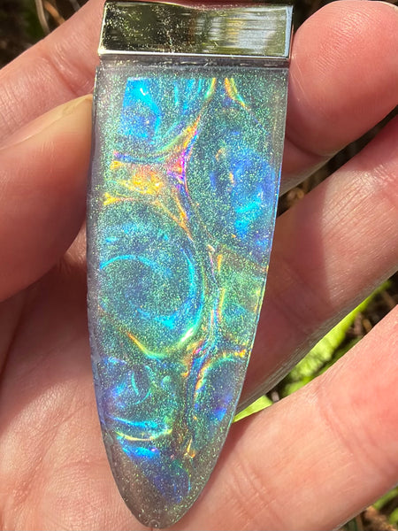 "Healer" Labradorite, Rainbow Hematite, Emerald, Thulite, Bloodstone, Aluminum & Quartz Orgonite Pendant - Morganna’s Treasures