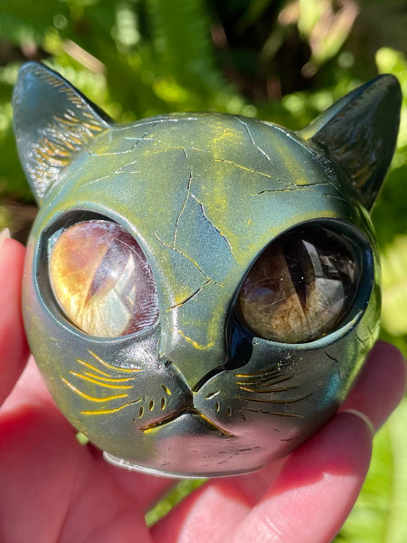 Resin Cat Head with Golden Eyes - Morganna’s Treasures