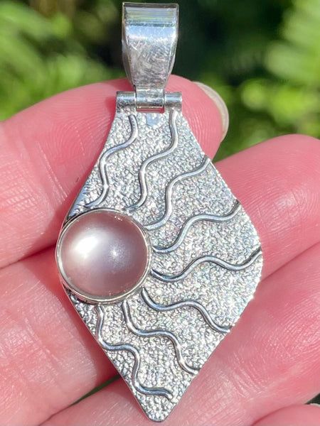 Beautiful Peach Moonstone Pendant - Morganna’s Treasures 