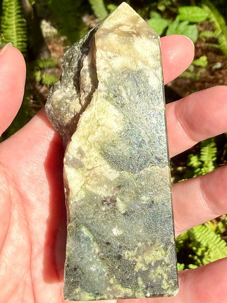 Serpentine Druzy Tower