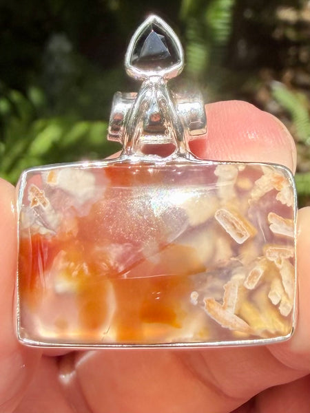 Tube Agate and Black Onyx Pendant