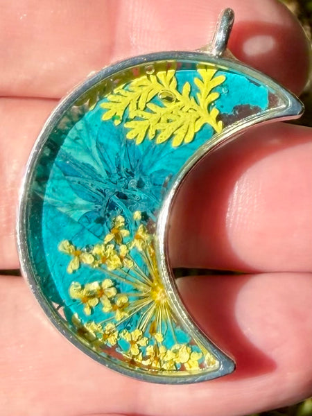 Beautiful Flower Resin Moon Pendant
