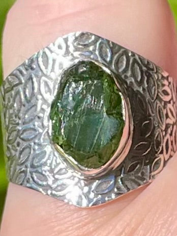 Rough Chrome Diopside Ring Size 7 - Morganna’s Treasures 