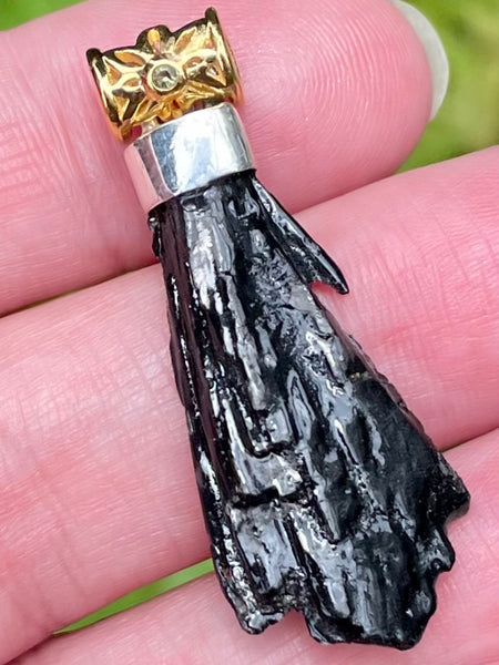 Moldavite and Black Kyanite Pendant - Morganna’s Treasures 