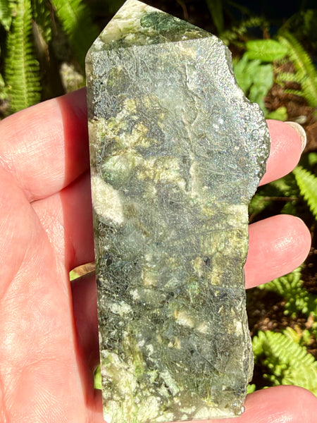 Serpentine Druzy Tower