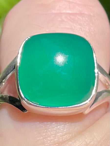 Green Onyx Ring Size 7 - Morganna’s Treasures 